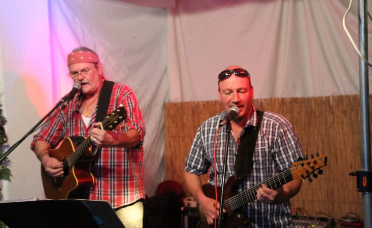 Konzert mit BACKROOTS TWO & DYLAN’S DREAM Blues, American Country, Folk und Rock ‘n Roll im Keller