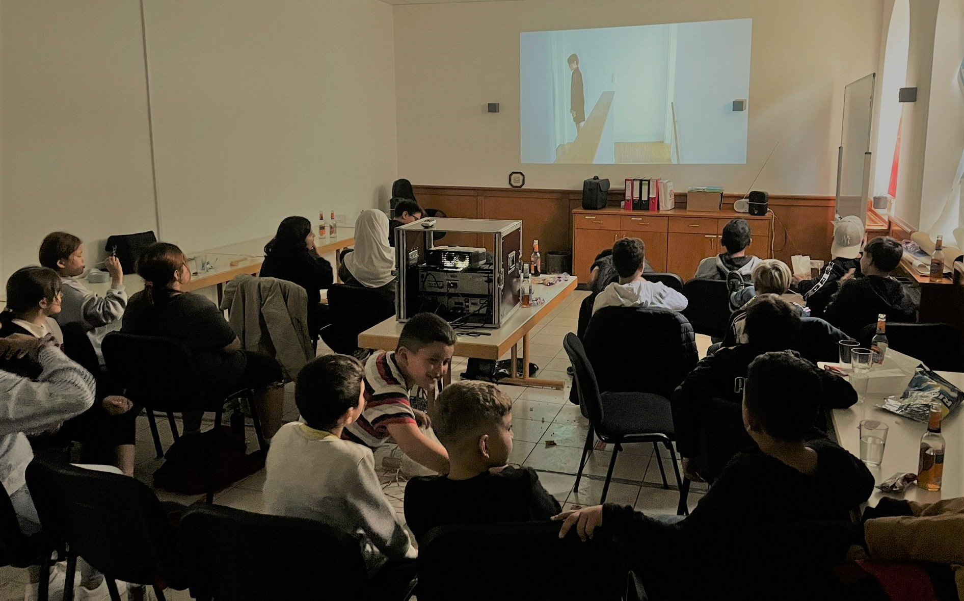 Volles Haus beim Ferienkino am vergangenen Freitag im Bürgerzentrum „Amtsgasse 98“. Rund 30 Kinder und Erwachsene kamen zusammen, um den Animationsfilm „Drachenzähmen leicht gemacht 2“ zu sehen. In angenehmer Atmosphäre [&hellip;]